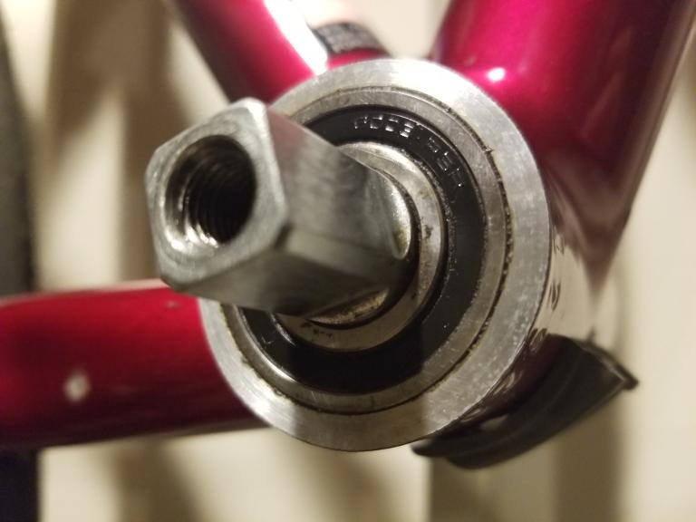 Press fit square taper bottom bracket